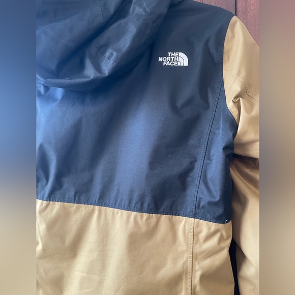Two-tone North Face Triclimate Jacket - Picture 3 of 5